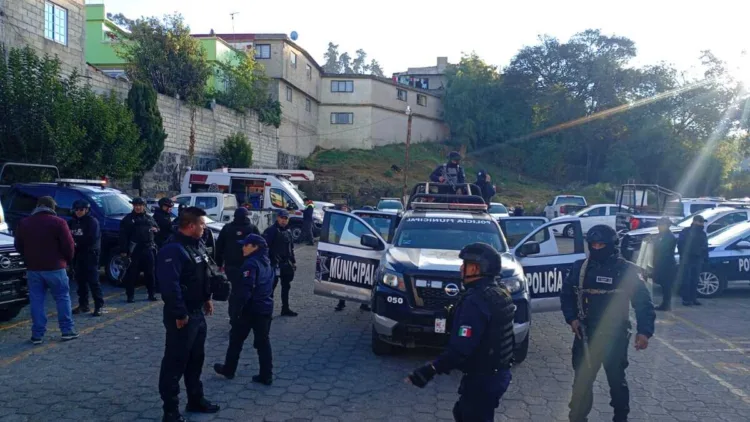 Siete policías lesionados en enfrentamiento con talamontes en Xalatlaco, Edomex