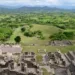 Zona arqueológica de Toniná, en Chiapas, área recuperada para garantizar la conservación del patrimonio maya y el acceso público.