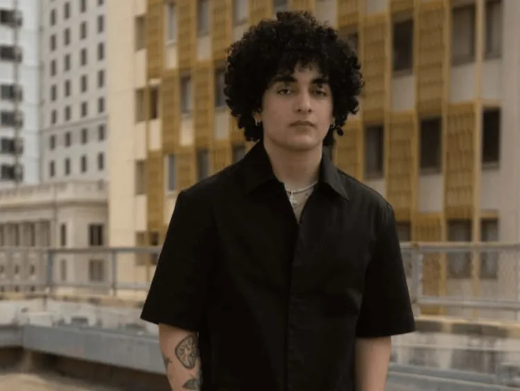 Zulia lanza “Sistema Solar” junto a Lagos, una canción retro-pop con sonido moderno que comienza a destacar en plataformas digitales.