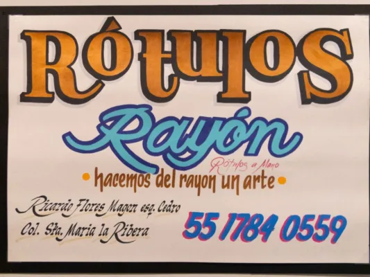 Exposiciones “Los rótulos no deben morir” y “Love Letters” en la Galería José María Velasco, con obras que exploran memoria urbana e identidad comunitaria.