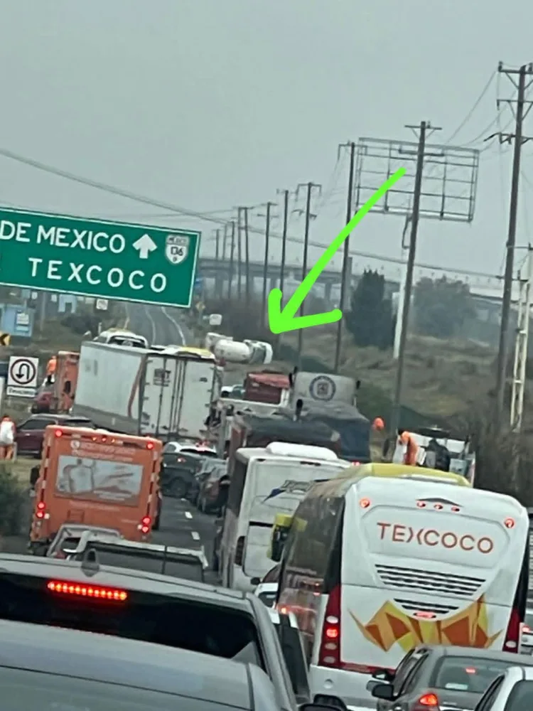 Volcadura de Pipa Gas LP Texcoco