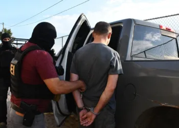 La FGE de Baja California informa que durante el periodo de evaluación se emitieron 33 mil 780 medidas de protección.