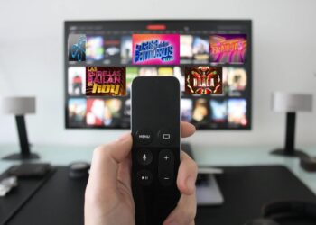 De La Casa de los Famosos a Las Estrellas Bailan en Hoy, 2025 fue un año de competencia intensa, momentos virales y audiencias récord en los reality shows. | AMEXI/FOTO: Canva-IG