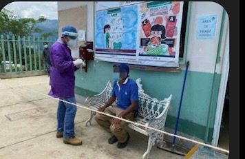 Vacunación como parte de las acciones del cordón sanitario entre Oaxaca y Chiapas