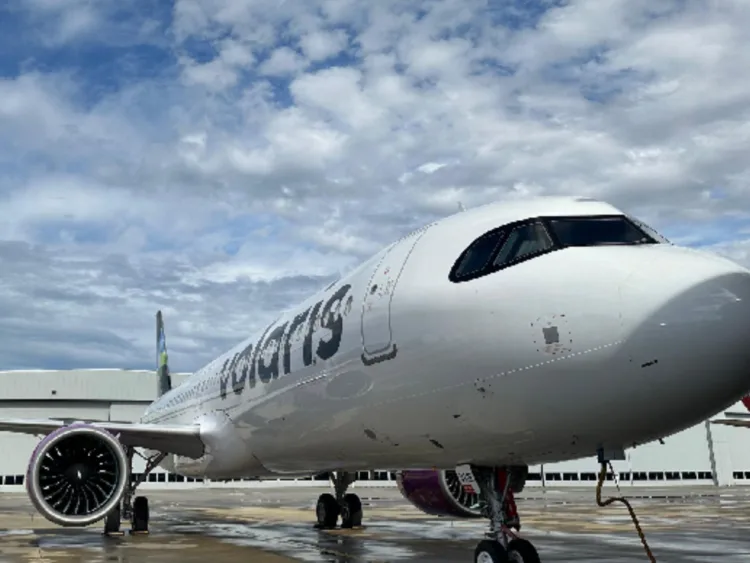 Volaris y Viva Aerobus anuncian fusión para crear Grupo Más Vuelos, nuevo grupo de aerolíneas de bajo costo en México.