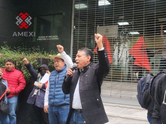 Armando Vargas Rodríguez, secretario general del SINTCBE, informa sobre el establecimiento de una ruta de diálogo con las autoridades del Colegio de Bachilleres, en el marco del emplazamiento a huelga