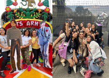 Integrantes de ARMY México posan juntas en un encuentro de fans de BTS, mostrando organización comunitaria y actividades previas a los conciertos en México