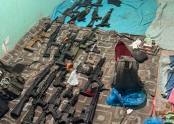 Decomiso de arsenal en BC, producto del cateo en Tijuana.