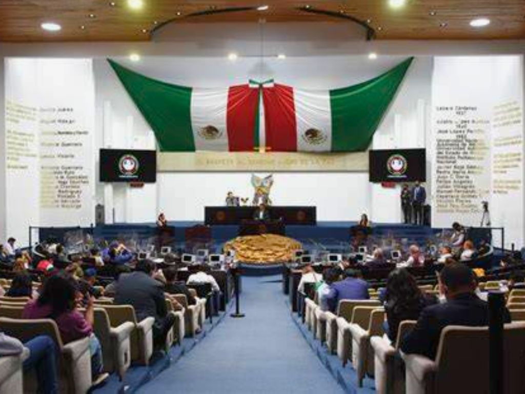 En Breves de los Estados: Diputados hidalguenses urgen atención a la seguridad en Tula-Tepeji.