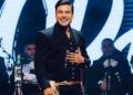Carlos Rivera posa en Madrid durante su gira promocional en España, tras presentar su sencillo “Sin Despedida” y adelantar fechas del ¡Vida México Tour! 2026.