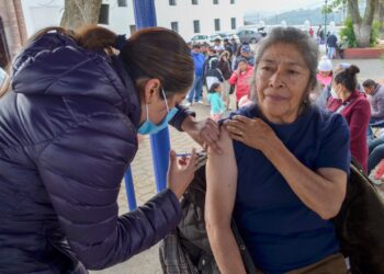 Edomex instala Módulos de vacunación fuera de iglesias como parte de las Jornadas Dominicales de Vacunación