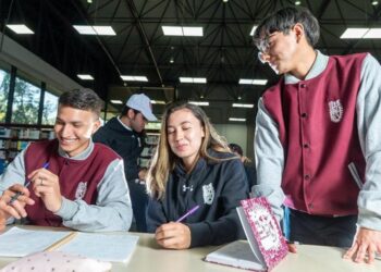 El IPN celebra 90 años