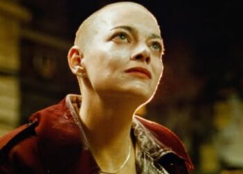 Emma Stone hace historia en los Oscar 2026 con nominaciones por “Bugonia” como actriz y productora. | AMEXI/FOTO: IG @bugoniafilm