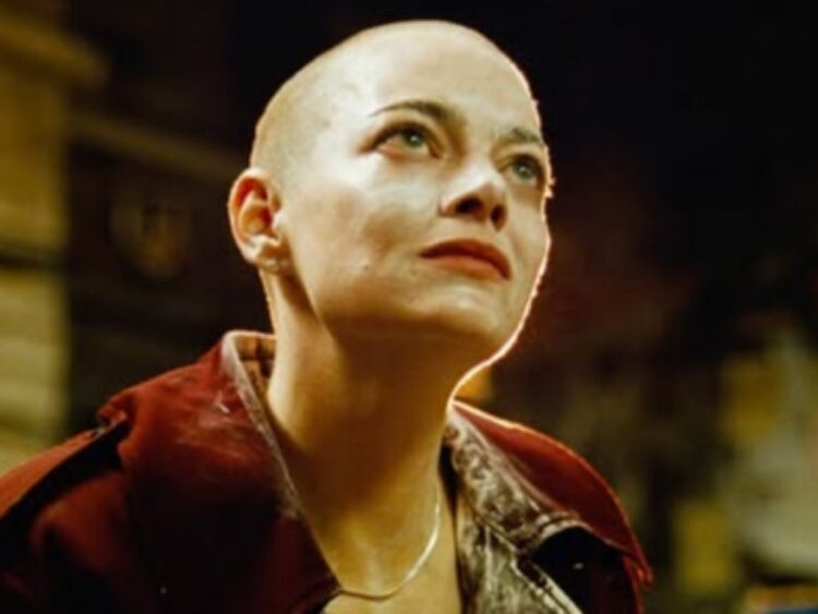 Emma Stone hace historia en los Oscar 2026 con nominaciones por “Bugonia” como actriz y productora. | AMEXI/FOTO: IG @bugoniafilm