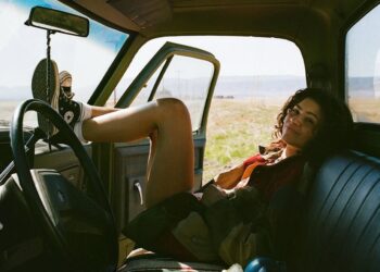 Zendaya como Rue en la tercera temporada de Euphoria, mostrando la intensidad emocional de su personaje.