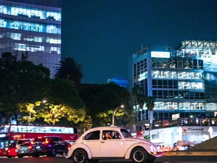 Hoy No Circula del 28 de enero estos son los vehículos con restricciones