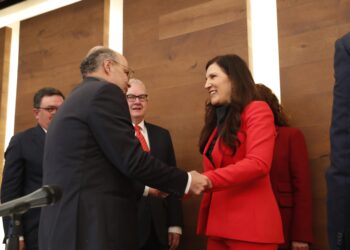 Sería "doloroso" para PT y Verde perder voz en Congreso: Kenia López