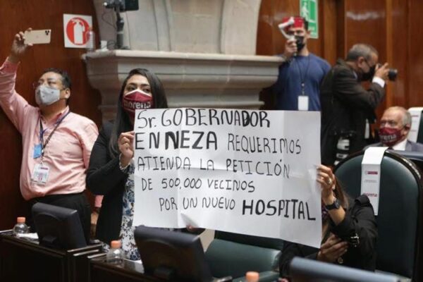 Tras años de lucha vecinal, reabre la Clínica 25 del IMSS en Nezahualcóyotl