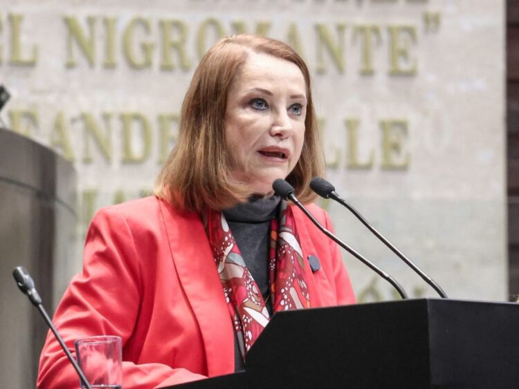 Laura Itzel Castillo Juárez