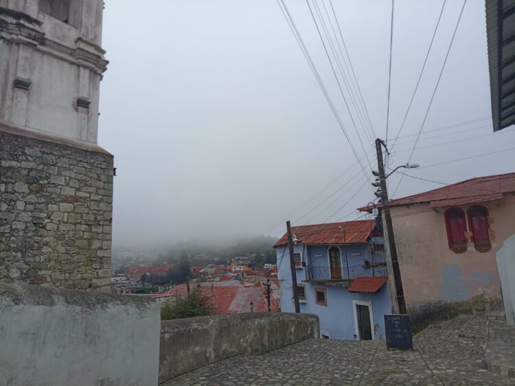 Regreso a clases en Hidalgo con medidas por bajas temperaturas