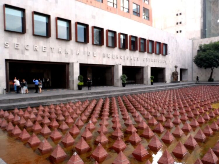 México condena ataque militar de EU en Venezuela