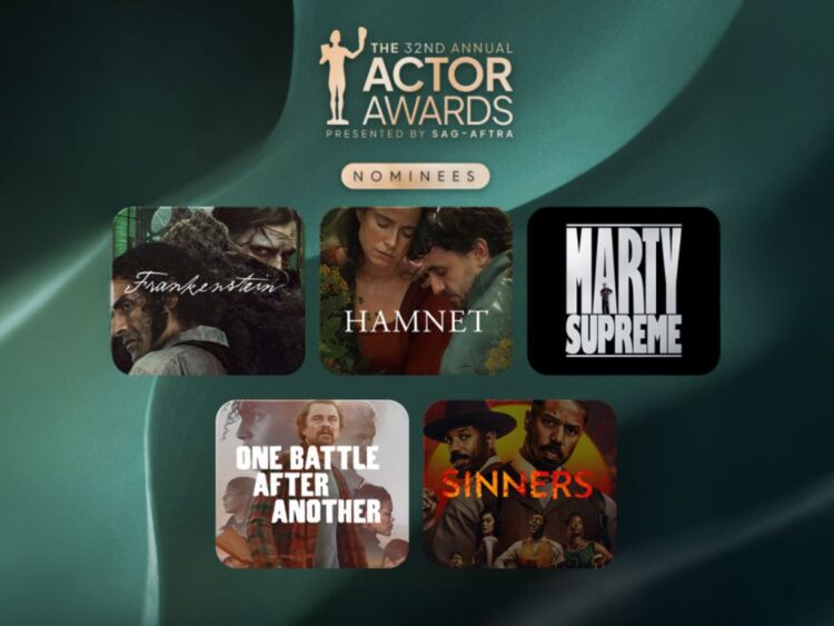 Escenario de los Actor Awards con estatuillas SAG-AFTRA y nombres de nominados destacados en cine y televisión.