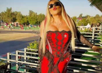 Wendy Guevara durante un encuentro con medios, donde aclaró que no tiene ningún pleito con Ninel Conde y que sus declaraciones fueron sacadas de contexto.