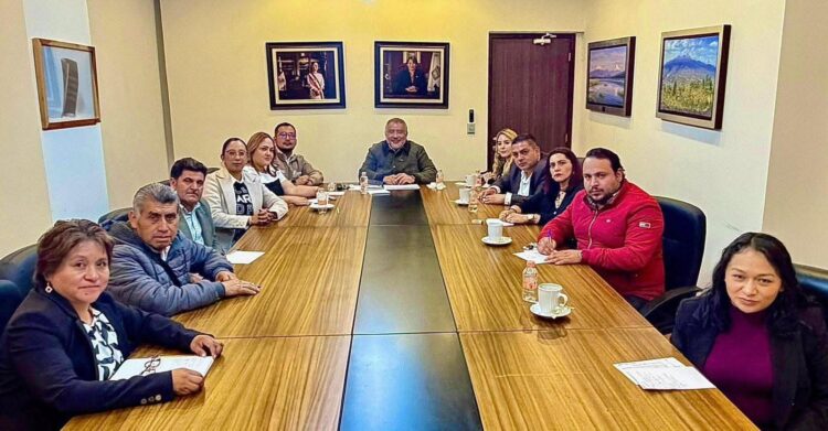 El Cabildo del municipio de El Oro, Estado de México exige destitución de alcaldesa por mal manejo de la administración y corrupción.