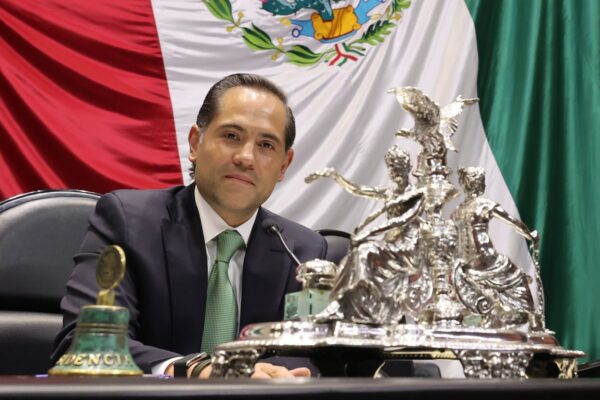 Diputado del PVEM, Raúl Bolaños Cacho-Cúé