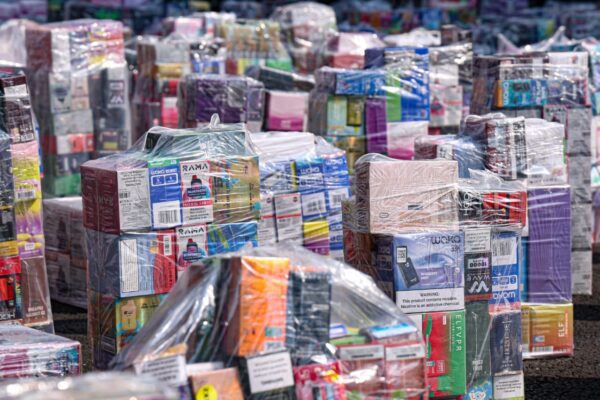 Retiro de vapeadores representa 10 millones de mercancía de pesos