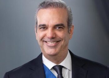 El presidente de República Dominicana dará clases de moral