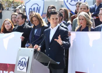 PAN reta a Sheinbaum a aceptar en reforma electoral extinción de partidos financiados por el narco