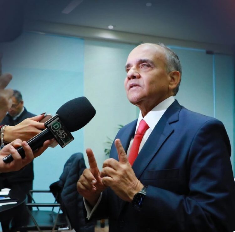 PRI pide eliminar registro obligatorio de líneas móviles