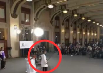 Conferencia mañanera Sheinbaum durante sismo/AMEXI/RRSS