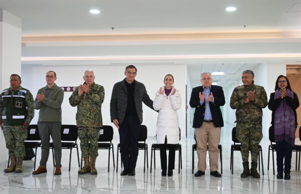 la presidenta Sheinbaum felicitó al gobernador de Tamaulipas, Américo Villarreal; a la alcaldesa de Nuevo Laredo, Carmen Lilia Cantú Rosas, y al director de la Agencia Nacional de Aduanas, Rafael Marín, por los resultados obtenidos.