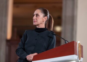 Aclara Presidenta Claudia Sheinbaum Pardo que no hay nada ilegal en el aterrizaje del avión militar de EU