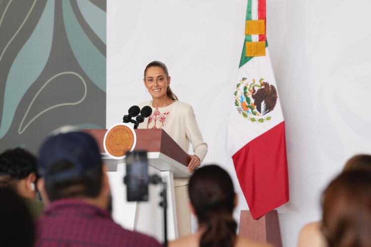 Anuncian inversión en Veracruz por más de 20 mil millones de pesos para su reconstrucción