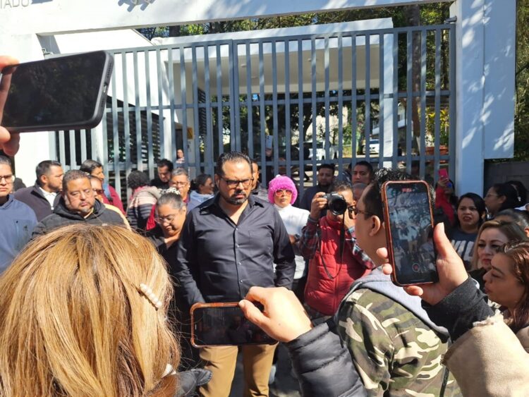 Exigen trabajadores de Salud de Veracruz pago de quincena