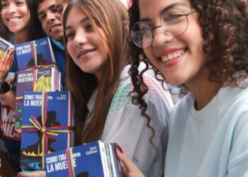 25 para el 25 SEP entrega 85 mil libros