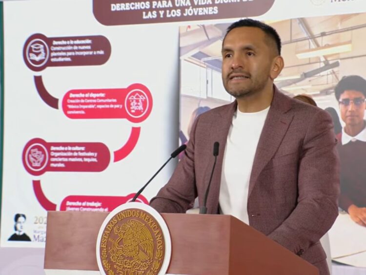 Abraham Carro Toledo, director del IMJUVE, en la presentación de la estrategia Jóvenes Transformando México. AMEXI Foto Captura de video
