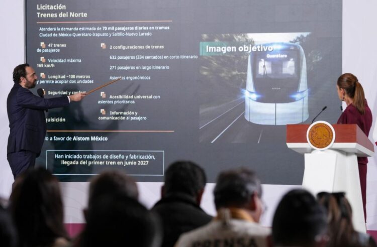 Andrés Lajous explica el avance del plan nacional de Trenes del Norte. AMEXI Foto Presidencia
