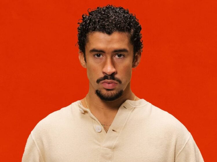 “No se le entiende”, dicen en redes… y la Academia de la Lengua reconoce a Bad Bunny