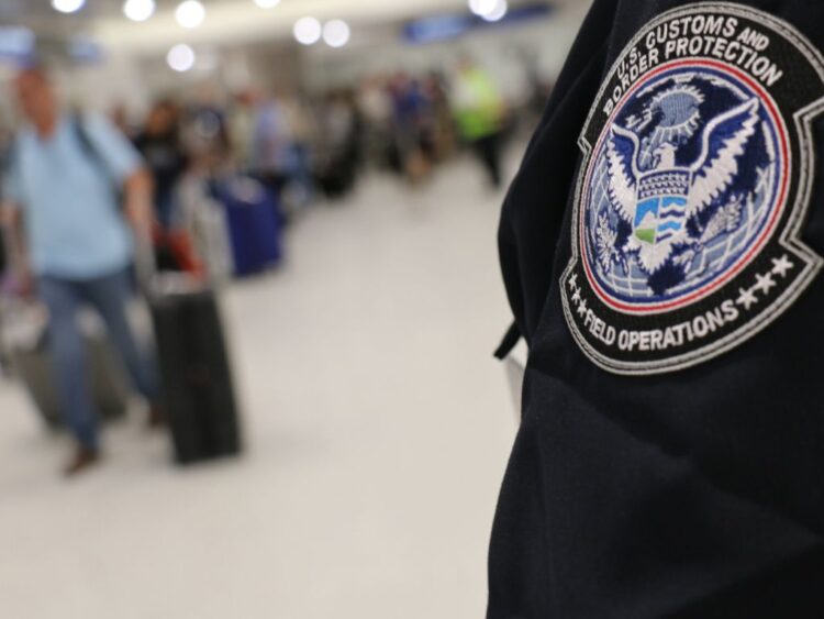 CBP y Guardia Costera interceptan 72 migrantes en operativos marítimos frente a San Diego