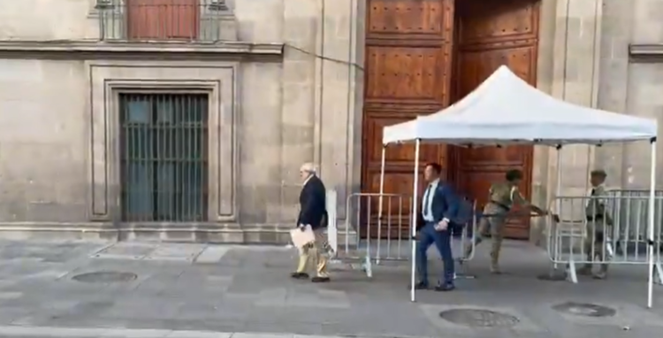 Oootra vez Morena, PT y PVEM en Palacio Nacional por reforma electoral