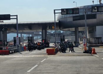 Cuatro casetas federales siguen cerradas por incidencias en carreteras del país