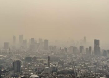 Mejoran las condiciones meteorológicas, pero persiste el aire contaminado y la contingencia ambiental. | AMEXI/FOTO: RRSS