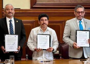 La UABJO y la Suprema Corte de Justicia de la Nación lanzan UABJO y SCJN lanzan la Cátedra Benito Juárez para fortalecer la formación jurídica en México.