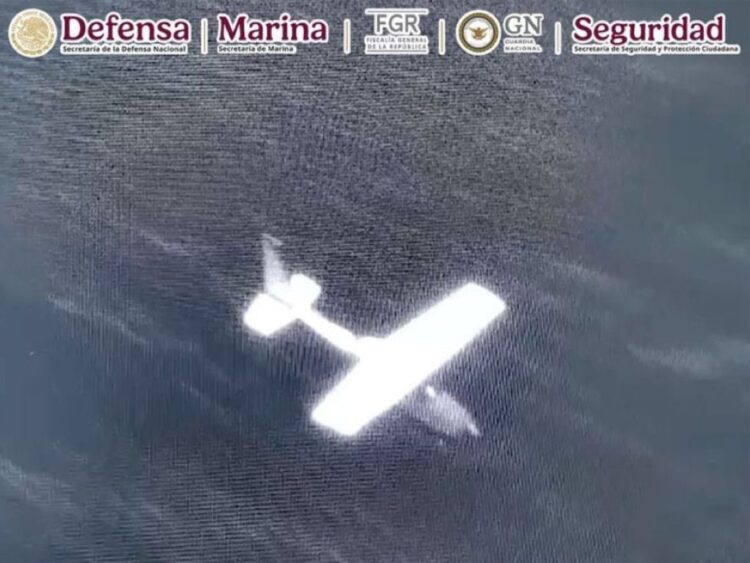 Decomisan cocaína tras detectar aeronave clandestina en Oaxaca