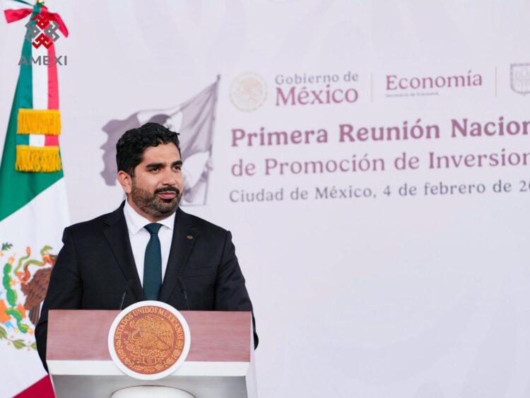 Reunión Nacional de Promoción de Inversiones donde Nafin y Bancomext anuncian financiamiento para Mipymes.