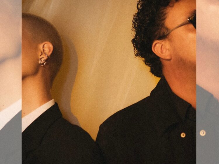 Annasofía y Andrés Cepeda interpretan “Estamos a Paz”, sencillo de corte bolero que aborda una despedida amorosa desde la calma y la madurez.